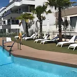 Penthouse With Ocean View 埃斯特波纳